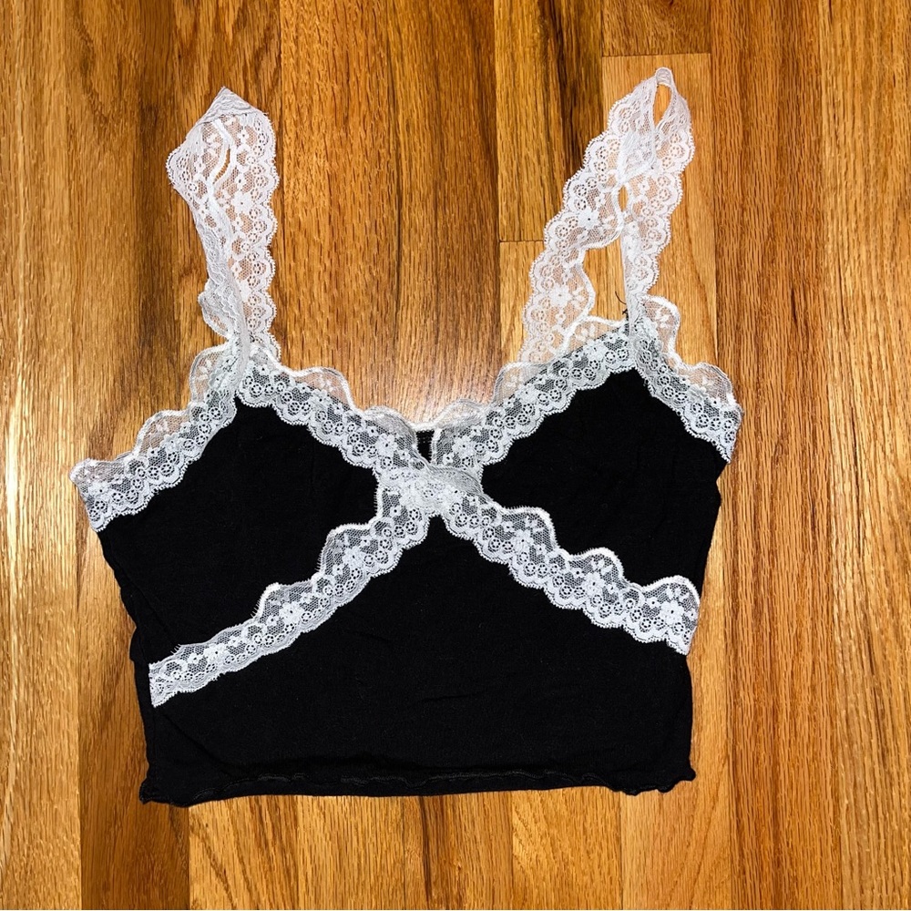 Shein XS Cropped Tank Top Lace Cross